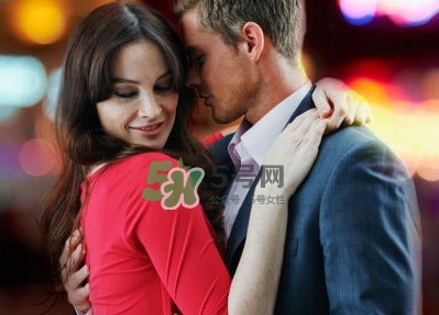 男人為什么出軌？如何識破男人的謊言