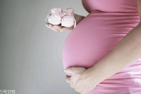 什么是水中分娩 水中分娩注意事項(xiàng) 什么是水中分娩 水中分娩注意事項(xiàng)