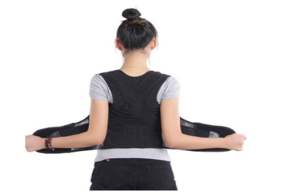 駝背有幾種類(lèi)型呢 駝背是怎么樣的呢