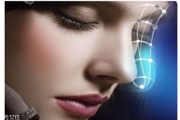 隆鼻的原理是什么呢 隆鼻有什么風(fēng)險呢 隆鼻的原理是什么呢 隆鼻有什么風(fēng)險呢