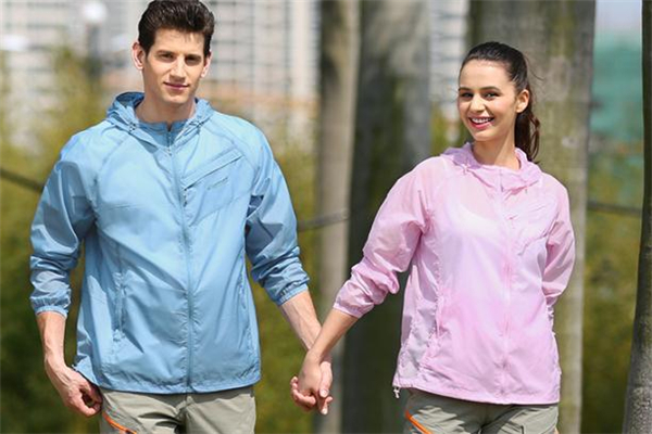 陰天需要穿防曬衣嗎 陰天可以不穿防曬服嗎 陰天需要穿防曬衣嗎 陰天可以不穿防曬服嗎