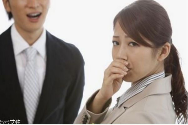 怎么去除口臭最有效 去除口臭的有效小竅門 怎么去除口臭最有效 去除口臭的有效小竅門