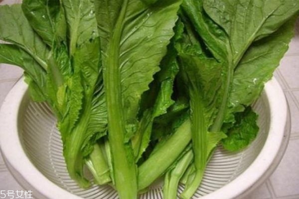 薺菜有什么營(yíng)養(yǎng)價(jià)值呢 吃薺菜有什么好處呢 薺菜有什么營(yíng)養(yǎng)價(jià)值呢 吃薺菜有什么好處呢