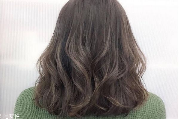 發(fā)尾燙幾個(gè)卷不顯老 最自然的梨花燙幾個(gè)卷 發(fā)尾燙幾個(gè)卷不顯老 最自然的梨花燙幾個(gè)卷