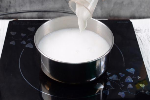 椰子汁可以加熱喝嗎 椰子汁加熱會變質(zhì)嗎 椰子汁可以加熱喝嗎 椰子汁加熱會變質(zhì)嗎