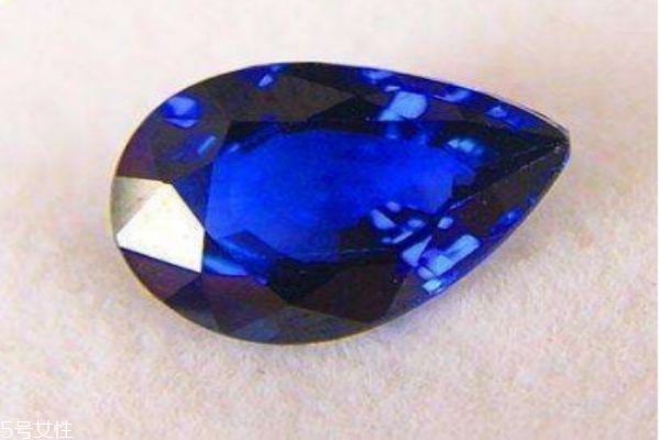 什么是藍(lán)寶石呢 藍(lán)寶石有什么作用呢 什么是藍(lán)寶石呢 藍(lán)寶石有什么作用呢