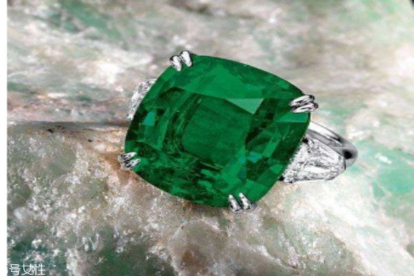 什么是祖母綠呢 祖母綠有什么作用呢 什么是祖母綠呢 祖母綠有什么作用呢