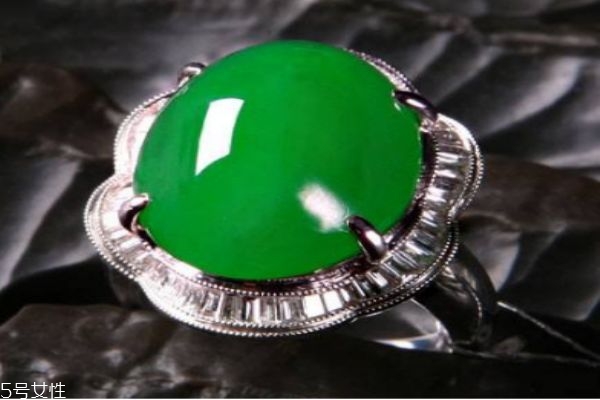 什么是不適合戴祖母綠呢 什么人適合戴祖母綠呢 什么是不適合戴祖母綠呢 什么人適合戴祖母綠呢