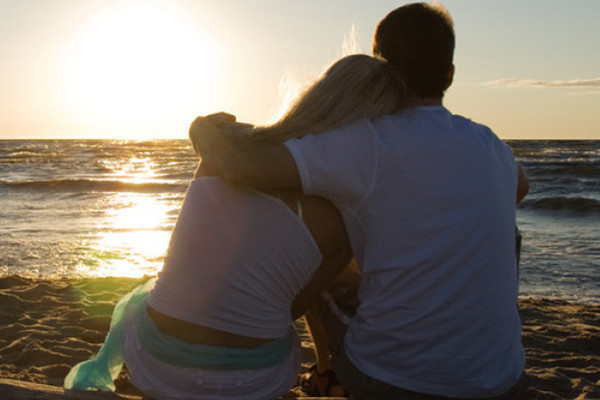 愛情應該怎么維護 失去的愛情還能挽回嗎 愛情應該怎么維護 失去的愛情還能挽回嗎