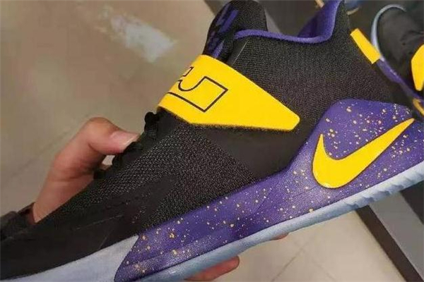 耐克使節(jié)12開箱測評 詹姆斯使節(jié)12配置怎么樣 耐克使節(jié)12開箱測評 詹姆斯使節(jié)12配置怎么樣