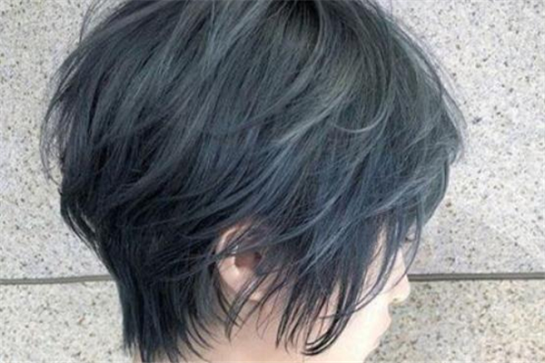 藍(lán)灰色頭發(fā)怎么染 藍(lán)灰色掉色后是什么顏色