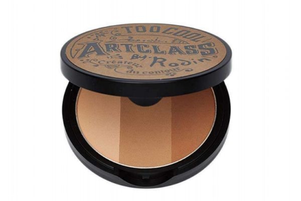 修容粉和修容棒的區(qū)別 修容盤(pán)好用還是修容棒好用 修容粉和修容棒的區(qū)別 修容盤(pán)好用還是修容棒好用