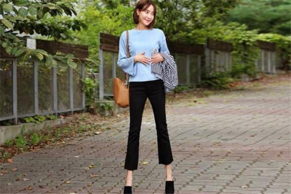 今年流行什么樣的喇叭褲 喇叭褲穿搭圖片 今年流行什么樣的喇叭褲 喇叭褲穿搭圖片