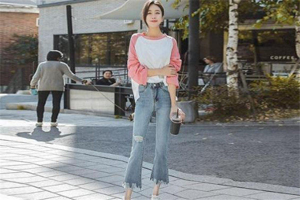 今年流行什么樣的喇叭褲 喇叭褲穿搭圖片 今年流行什么樣的喇叭褲 喇叭褲穿搭圖片