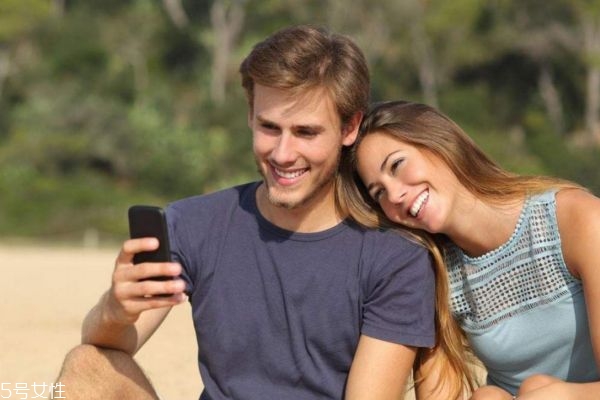 男女談戀愛先去誰家 男女雙方家長(zhǎng)見面順序 男女談戀愛先去誰家 男女雙方家長(zhǎng)見面順序