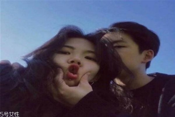 男女談戀愛先去誰家 男女雙方家長(zhǎng)見面順序 男女談戀愛先去誰家 男女雙方家長(zhǎng)見面順序