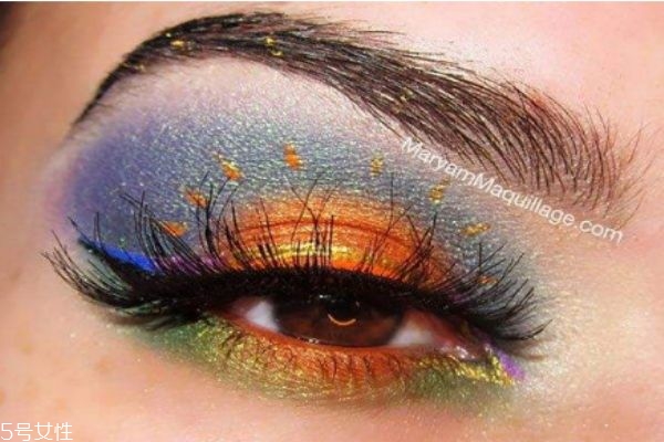 貼假睫毛的誤區(qū)有哪些 假睫毛的保養(yǎng)方法 貼假睫毛的誤區(qū)有哪些 假睫毛的保養(yǎng)方法