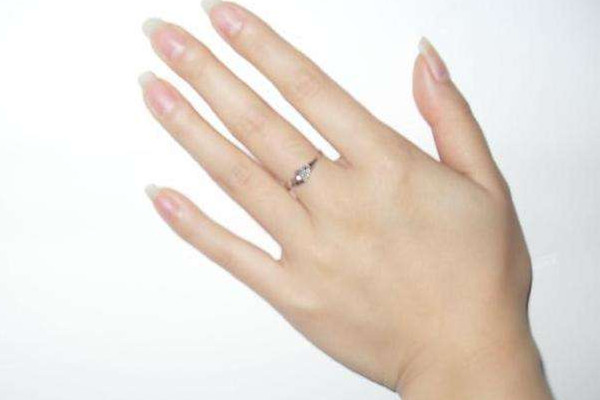 手部如何護(hù)理保養(yǎng) 手部保養(yǎng)注意事項(xiàng)