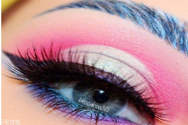 假睫毛可以多次使用嗎 假睫毛能重復(fù)使用幾次 假睫毛可以多次使用嗎 假睫毛能重復(fù)使用幾次