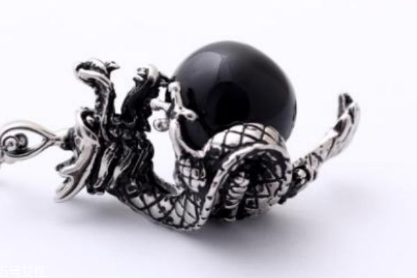 什么是黑寶石呢 黑寶石有什么作用呢 什么是黑寶石呢 黑寶石有什么作用呢