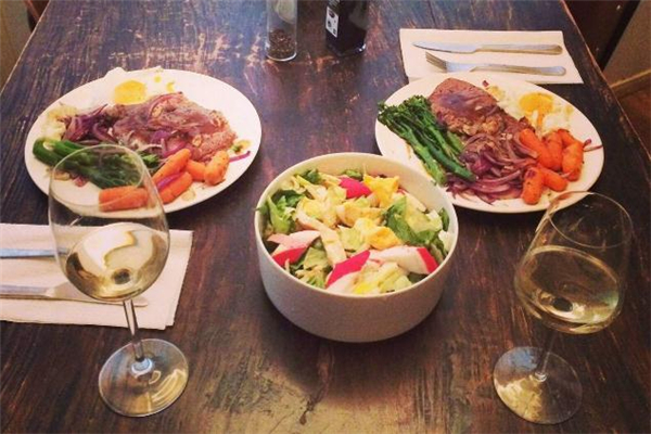 第一次約會(huì)吃什么好 第一次約會(huì)去哪里吃飯合適 第一次約會(huì)吃什么好 第一次約會(huì)去哪里吃飯合適