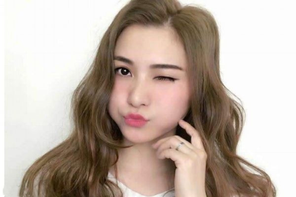 中長卷發(fā)有哪些類型 中長卷發(fā)適合什么臉型 中長卷發(fā)有哪些類型 中長卷發(fā)適合什么臉型