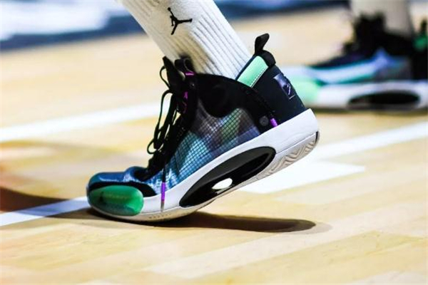 aj34實(shí)戰(zhàn)測(cè)評(píng) aj34實(shí)戰(zhàn)怎么樣 aj34實(shí)戰(zhàn)測(cè)評(píng) aj34實(shí)戰(zhàn)怎么樣