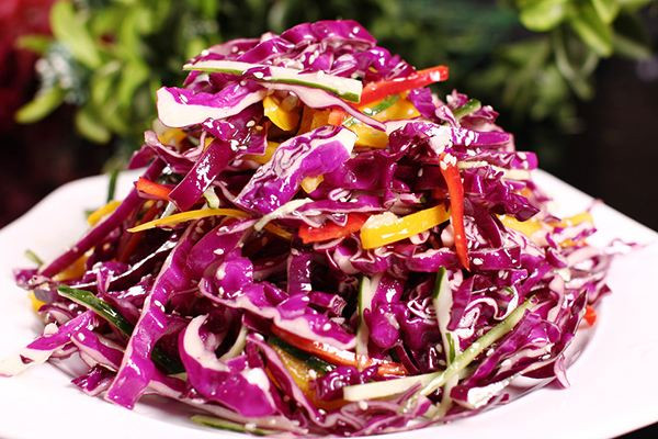 紫甘藍怎么做沙拉 紫甘藍怎么做好吃 紫甘藍怎么做沙拉 紫甘藍怎么做好吃