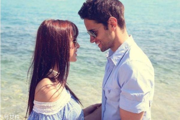 男生分手后多久想復合 男生分手后還愛的表現(xiàn) 男生分手后多久想復合 男生分手后還愛的表現(xiàn)