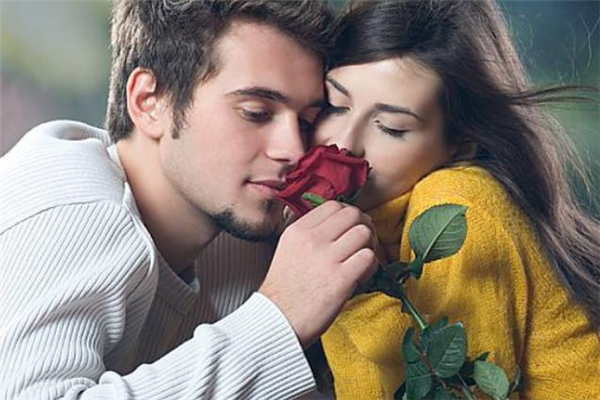 缺乏安全感的女生怎么追 缺乏安全感的女生喜歡什么男生 缺乏安全感的女生怎么追 缺乏安全感的女生喜歡什么男生