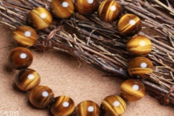 虎睛石應(yīng)該怎么保養(yǎng)呢 虎睛石的市場(chǎng)價(jià)格怎么樣呢 虎睛石應(yīng)該怎么保養(yǎng)呢 虎睛石的市場(chǎng)價(jià)格怎么樣呢