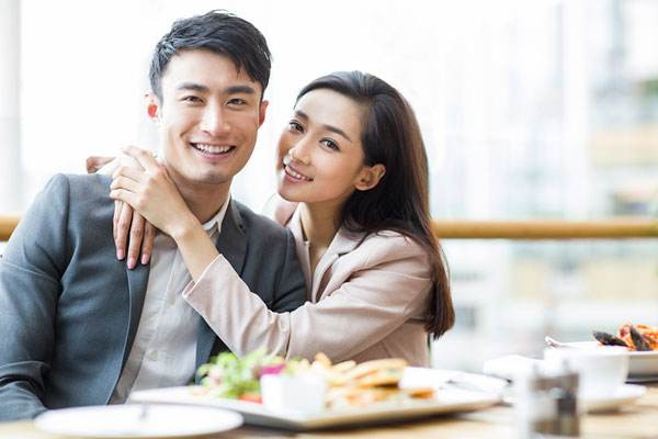 和鳳凰男談戀愛應(yīng)該怎么辦 鳳凰男適合做男朋友嗎 和鳳凰男談戀愛應(yīng)該怎么辦 鳳凰男適合做男朋友嗎