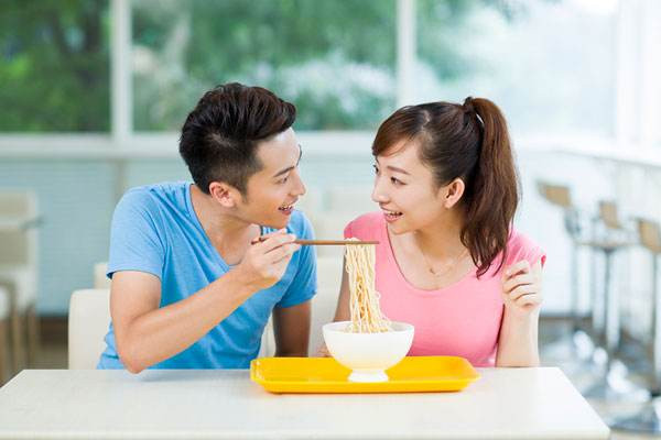 女生倒追男生會(huì)反感嗎 女生怎樣倒追追成功幾率大 女生倒追男生會(huì)反感嗎 女生怎樣倒追追成功幾率大