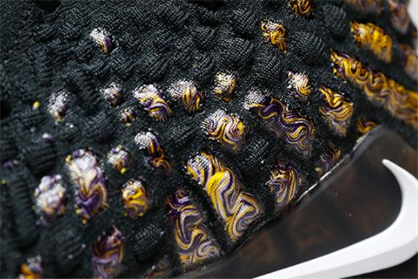 耐克詹姆斯17代開箱測評 lbj17實物開箱報告 耐克詹姆斯17代開箱測評 lbj17實物開箱報告