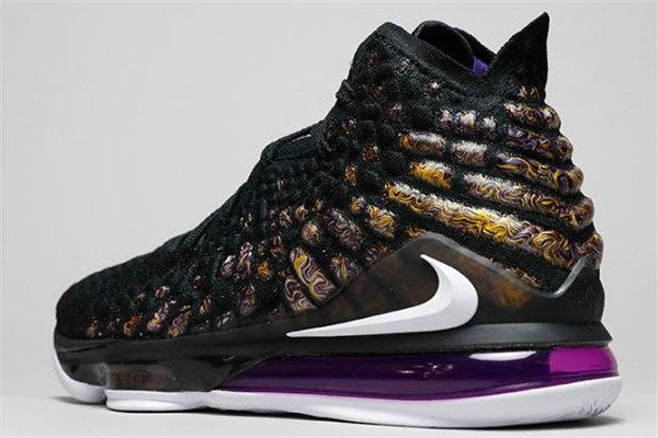 耐克詹姆斯17代開箱測評 lbj17實物開箱報告 耐克詹姆斯17代開箱測評 lbj17實物開箱報告