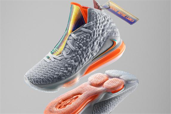 耐克詹姆斯17代開箱測評 lbj17實物開箱報告 耐克詹姆斯17代開箱測評 lbj17實物開箱報告