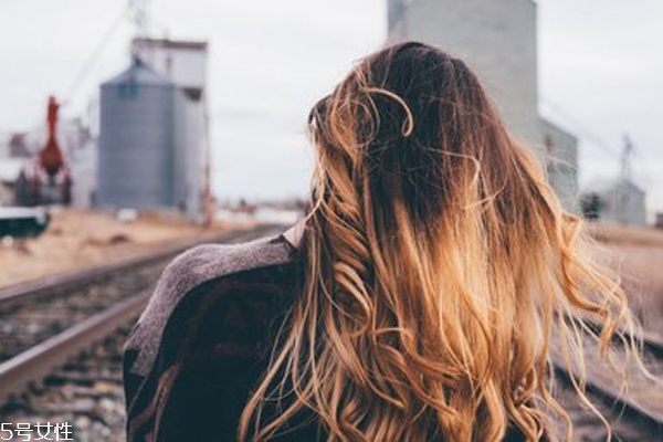 男人最敏感的部位是哪里 男人最喜歡聽女人說什么情話 男人最敏感的部位是哪里 男人最喜歡聽女人說什么情話