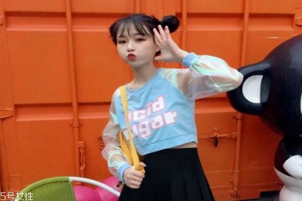 扎什么頭發(fā)顯氣質(zhì) 顯氣質(zhì)的扎發(fā)型女 扎什么頭發(fā)顯氣質(zhì) 顯氣質(zhì)的扎發(fā)型女