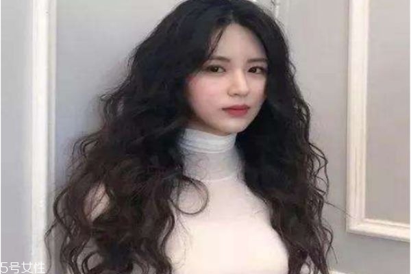 臉大什么發(fā)型顯臉小 臉大女生顯臉小的發(fā)型 臉大什么發(fā)型顯臉小 臉大女生顯臉小的發(fā)型