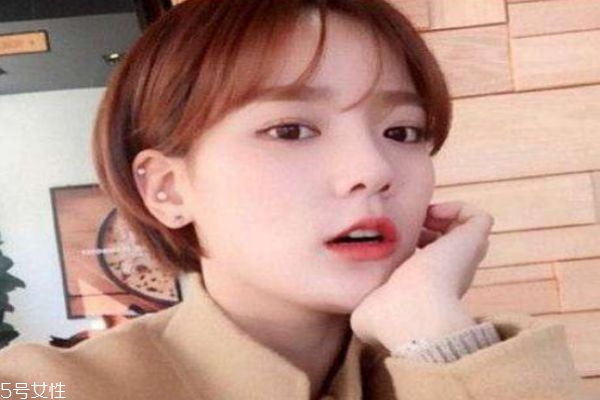 臉大什么發(fā)型顯臉小 臉大女生顯臉小的發(fā)型 臉大什么發(fā)型顯臉小 臉大女生顯臉小的發(fā)型