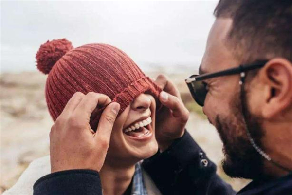 一周一次約會(huì)算頻繁嗎 情侶約會(huì)一周幾次比較正常 一周一次約會(huì)算頻繁嗎 情侶約會(huì)一周幾次比較正常