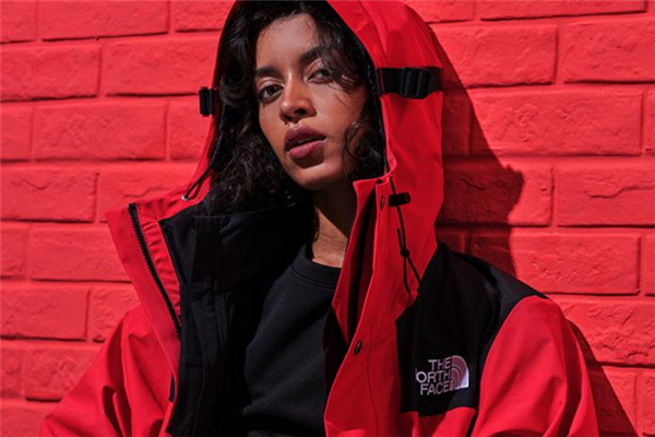 沖鋒衣起泡了怎么恢復 沖鋒衣起泡可以熨燙嗎 沖鋒衣起泡了怎么恢復 沖鋒衣起泡可以熨燙嗎