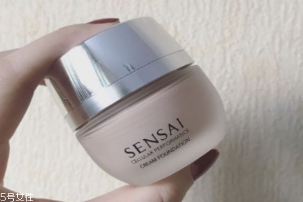 佳麗寶適合什么年齡的人群呢 佳麗寶的明星產(chǎn)品有什么呢 佳麗寶適合什么年齡的人群呢 佳麗寶的明星產(chǎn)品有什么呢