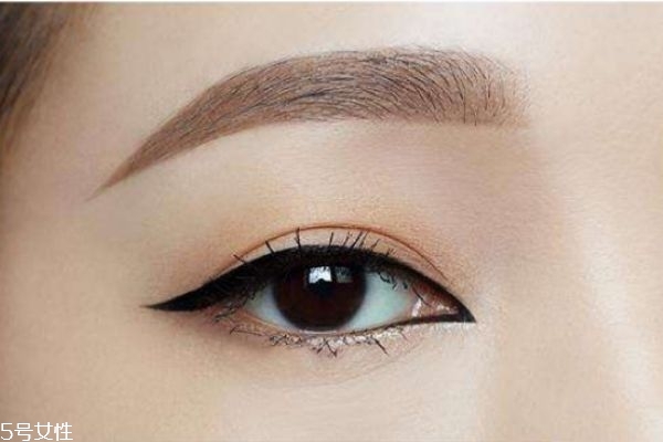 新手畫眼線使用哪種產(chǎn)品好 新手畫眼線用什么最好 新手畫眼線使用哪種產(chǎn)品好 新手畫眼線用什么最好