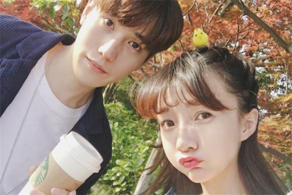 女生說尷尬怎么回復(fù) 女生說尷尬是什么意思 女生說尷尬怎么回復(fù) 女生說尷尬是什么意思