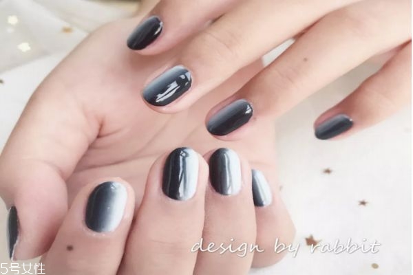 秋天適合的美甲款式 適合秋天的美甲圖片 秋天適合的美甲款式 適合秋天的美甲圖片