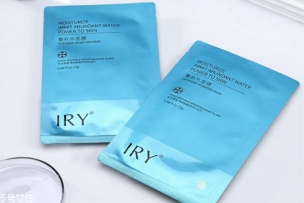 夏天適合用什么面膜 適合夏天用的補(bǔ)水面膜 夏天適合用什么面膜 適合夏天用的補(bǔ)水面膜