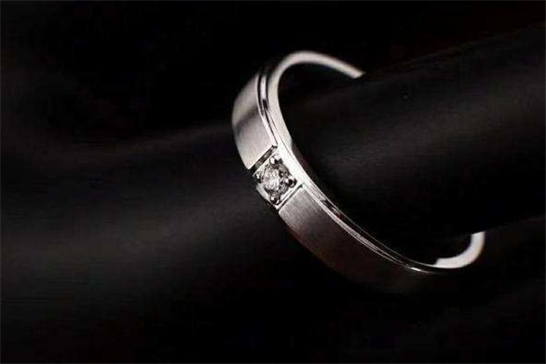 謝瑞麟和enzo哪個(gè)好 謝瑞麟和enzo選哪個(gè) 謝瑞麟和enzo哪個(gè)好 謝瑞麟和enzo選哪個(gè)