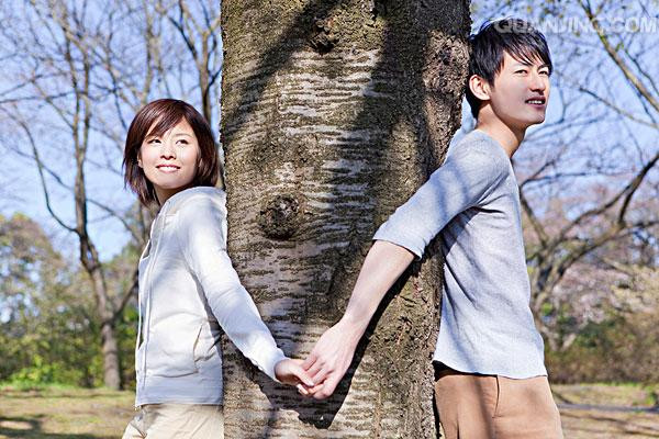 從哪些話看出男生喜歡你 男生不主動(dòng)就是不喜歡你嗎 從哪些話看出男生喜歡你 男生不主動(dòng)就是不喜歡你嗎