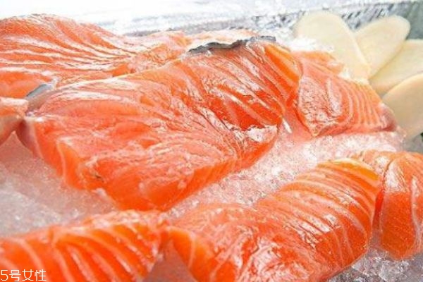 三文魚有營養(yǎng)價值呢 吃三文魚有什么好處呢 三文魚有營養(yǎng)價值呢 吃三文魚有什么好處呢
